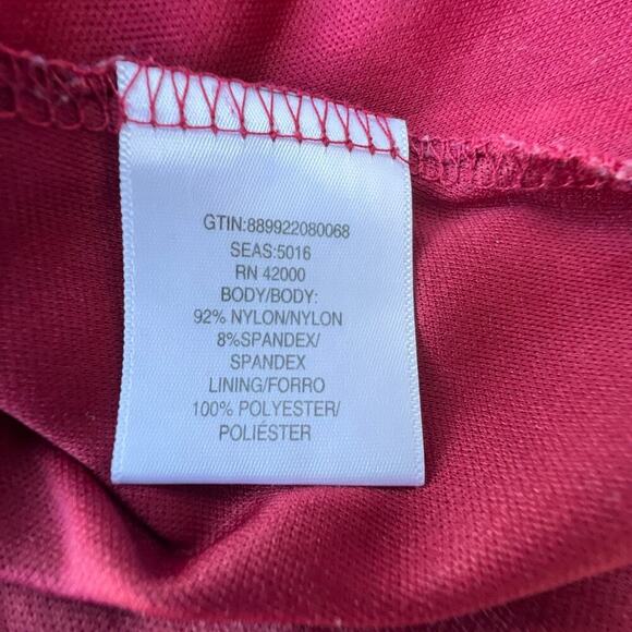 Adam Levine Girls XS, (4-5) Maroon lace pull on, short sleeves, full skirt - Picture 7 of 7